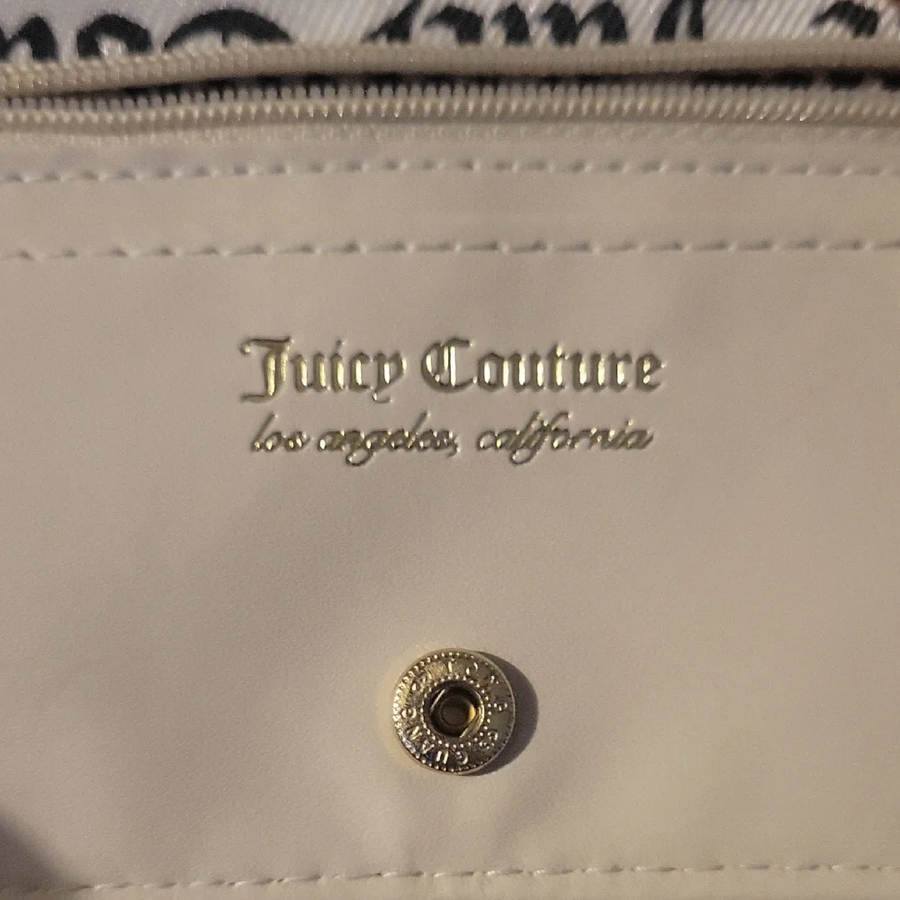 Juicy Couture Pink Embossed Card Holder Wallet